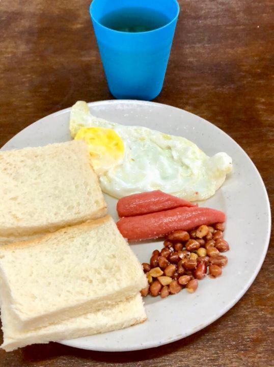 Huaqiao Home 侨之家免费供早餐free Breakfast Served سيمبورنا المظهر الخارجي الصورة